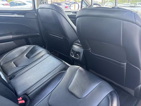 Used 2017 Ford Fusion Titanium FWD image 12