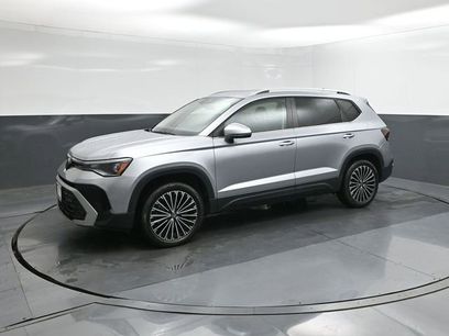 Used 2025 Volkswagen Taos SE