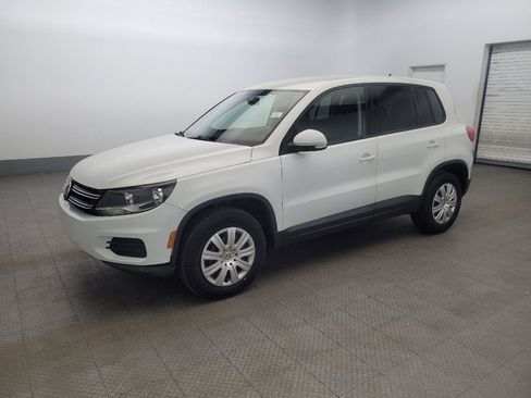 Used 2017 Volkswagen Tiguan Limited image 2