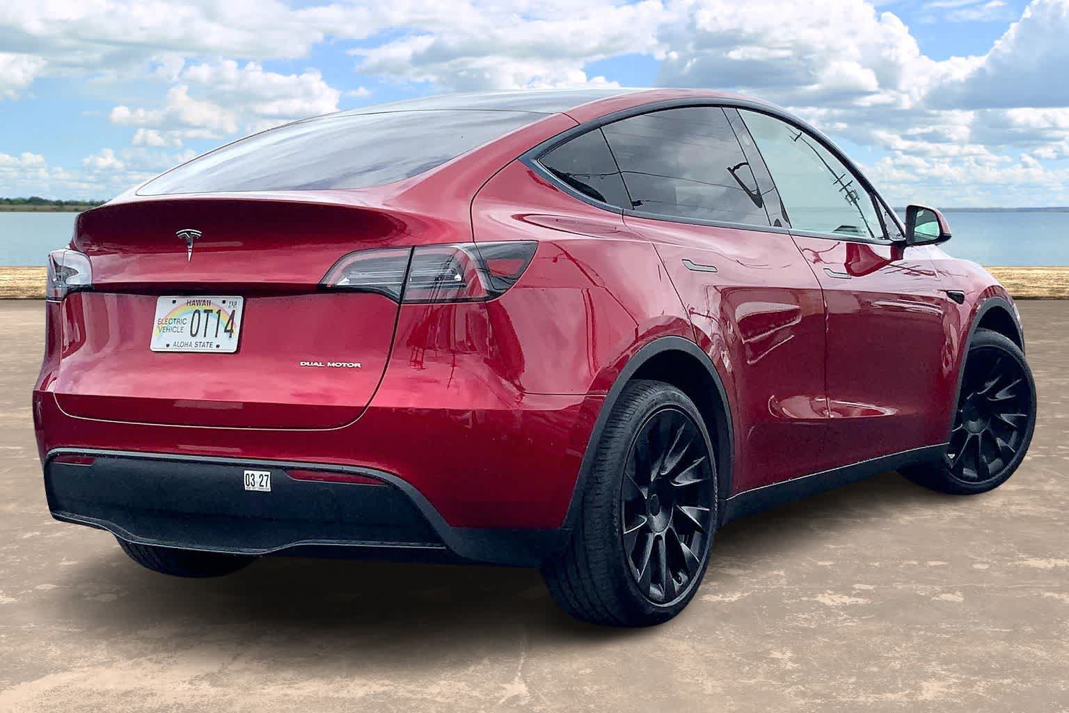 Used 2024 Tesla Model Y Long Range AWD/4WD image 21