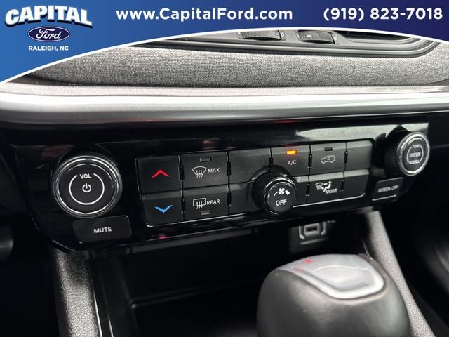 Used 2025 Jeep Compass Latitude AWD/4WD image 29