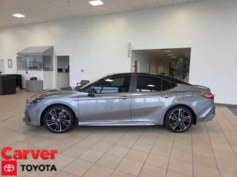 Used 2025 Toyota Camry XSE image 1
