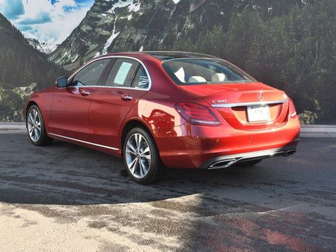 Used 2018 Mercedes-Benz C 300 4MATIC Sedan image 9