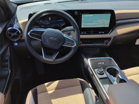 New 2026 Chevrolet Equinox ACTIV w/ Convenience Package III AWD/4WD image 21