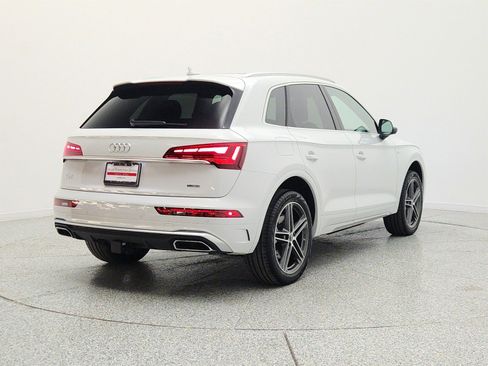 Used 2025 Audi Q5 e Premium AWD/4WD image 5