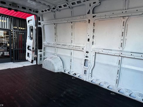 Used 2023 RAM ProMaster 2500 image 36
