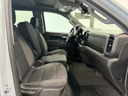 Used 2024 Chevrolet Silverado 1500 LT AWD/4WD image 20
