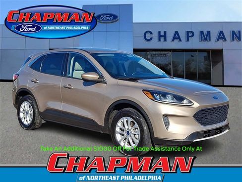 Certified 2020 Ford Escape SE image 1