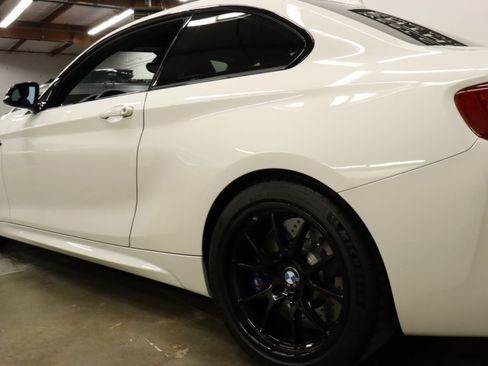 Used 2017 BMW M2 RWD image 26
