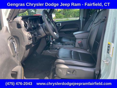 Used 2024 Jeep Wrangler Unlimited Sahara w/ Safety Group AWD/4WD image 46