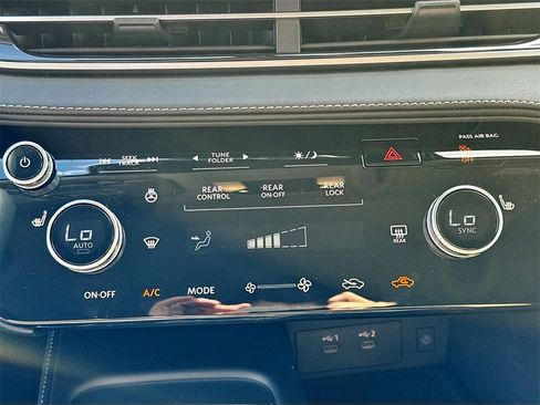 Certified 2026 INFINITI QX60 Pure w/ Cargo Package image 17