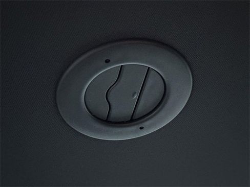 Used 2025 Chevrolet Suburban RST image 19