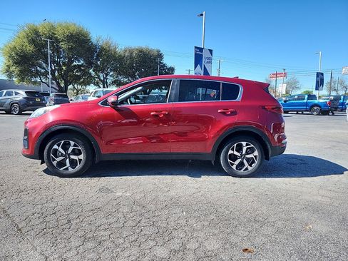 Used 2020 Kia Sportage LX w/ LX Popular Package image 4