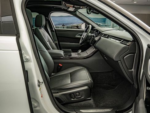 Certified 2025 Land Rover Range Rover Velar S image 33
