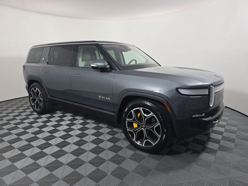 Used 2024 Rivian R1S Launch Edition Quad AWD/4WD image 7