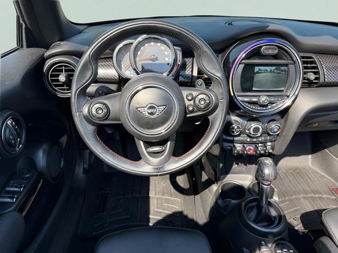 Used 2019 MINI Cooper S w/ Signature Upholstery Package image 10