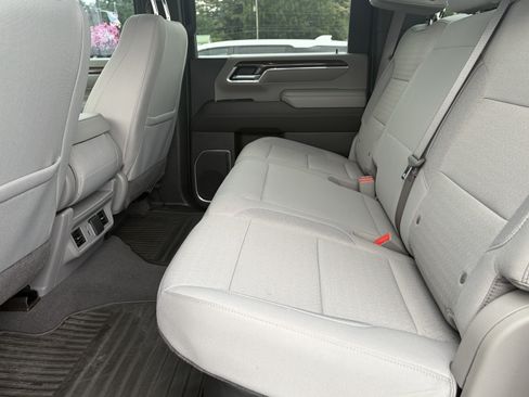 Used 2024 Chevrolet Silverado 2500 LT AWD/4WD image 14