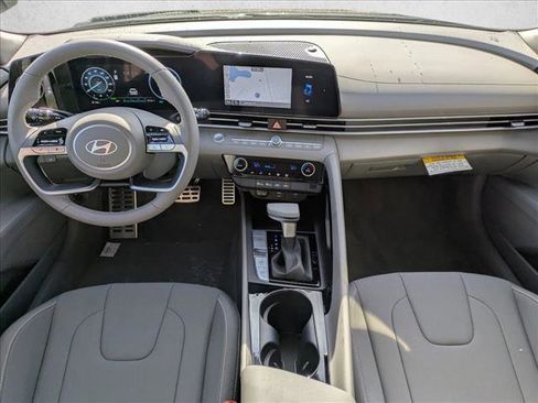 New 2026 Hyundai Elantra Sport image 18