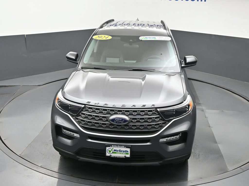 Used 2024 Ford Explorer XLT w/ Equipment Group 202A AWD/4WD image 27