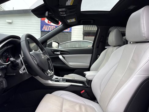 Used 2023 Mitsubishi Eclipse Cross SEL image 17