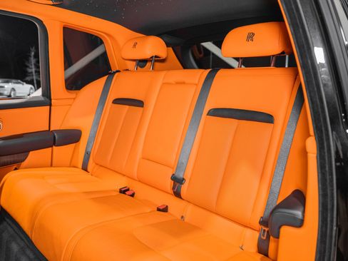 Used 2020 Rolls-Royce Cullinan image 21