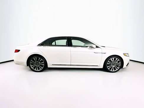 Used 2017 Lincoln Continental Reserve FWD image 10