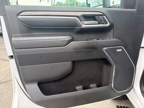 Used 2024 Chevrolet Silverado 2500 LTZ w/ LTZ Convenience Package AWD/4WD image 13