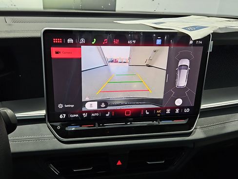 New 2026 Volkswagen Tiguan SE R-Line image 17