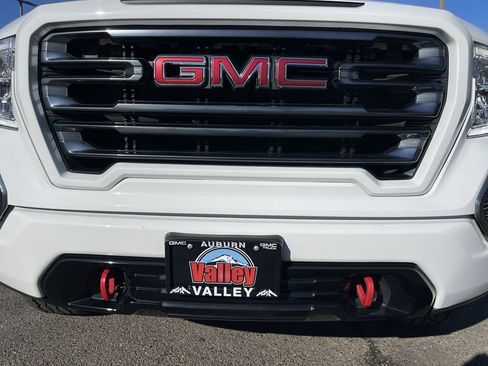 Used 2022 GMC Sierra 1500 AT4 w/ AT4 Preferred Package image 32