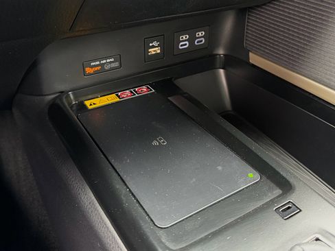 Certified 2025 Toyota Camry SE w/ Convenience Package FWD image 25