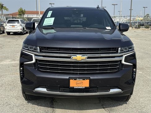 Used 2024 Chevrolet Suburban LT image 8