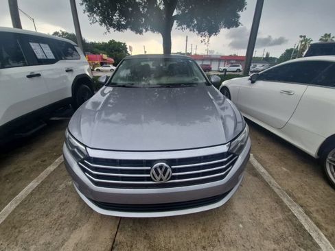 Used 2021 Volkswagen Jetta S FWD image 2