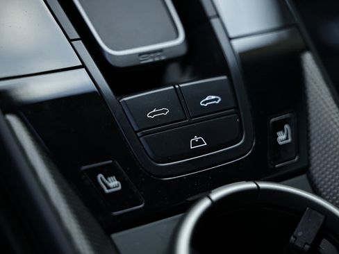 Certified 2023 Porsche 911 Carrera GTS image 44