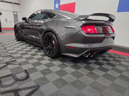 Used 2016 Ford Mustang Shelby GT350 w/ Technology Package RWD image 5