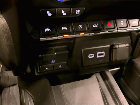 Used 2021 GMC Sierra 1500 Denali w/ Denali Ultimate Package image 35