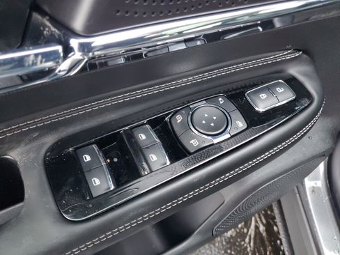 New 2026 Lincoln Corsair Premiere image 10