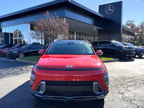 Used 2024 Hyundai Kona Limited image 2