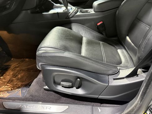 Used 2018 Jaguar E-PACE S image 18