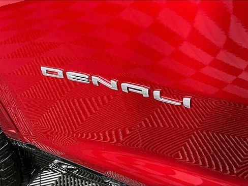 New 2026 GMC Acadia Denali w/ Super Cruise Package image 10