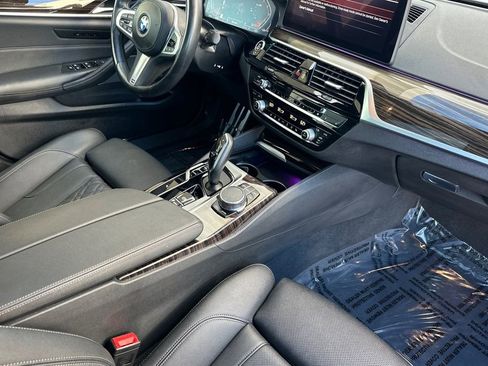 Used 2023 BMW 530i w/ M Sport Package image 16