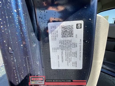 New 2025 Chevrolet Express 3500 w/ Driver Convenience Package image 31