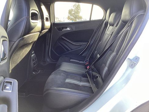 Used 2018 Mercedes-Benz GLA 250 4d SUV GLA250 image 14