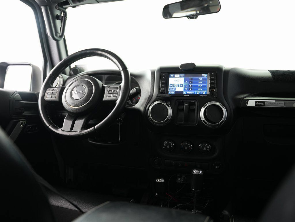 Used 2012 Jeep Wrangler Rubicon AWD/4WD image 10