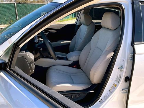 Used 2024 Honda Accord EX image 8