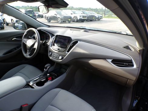 Used 2024 Chevrolet Malibu LS FWD image 14