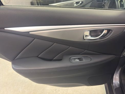 Used 2014 INFINITI Q50 Sport w/ Navigation Package image 29