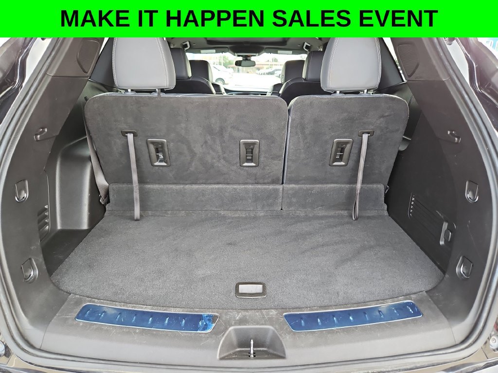 Used 2022 Buick Enclave Essence w/ Experience Buick Package FWD image 33