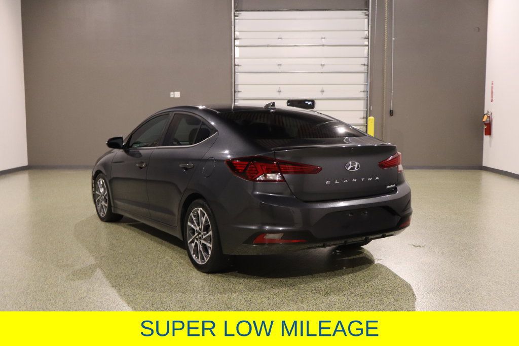 Used 2020 Hyundai Elantra Limited w/ Cargo Package (C1) FWD image 7