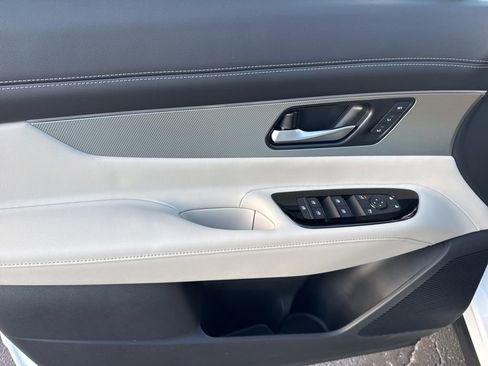 New 2026 Nissan Murano SL image 13