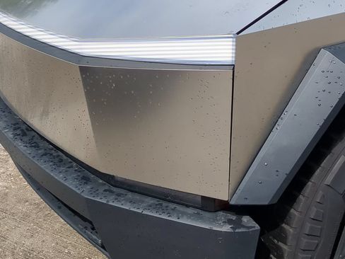 Used 2024 Tesla Cybertruck Cyberbeast AWD/4WD image 6